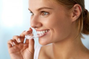 img-blog-Closeup Of Beautiful Happy Smiling Woman With White Smile