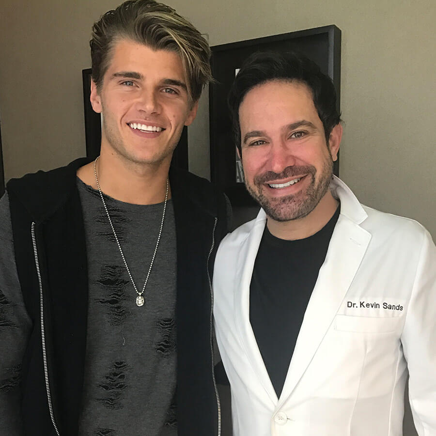 Celebrity Twan Kuyper