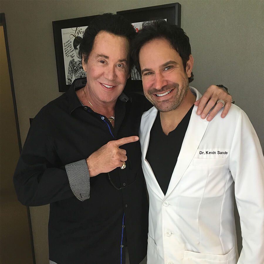 Celebrity Wayne Newton